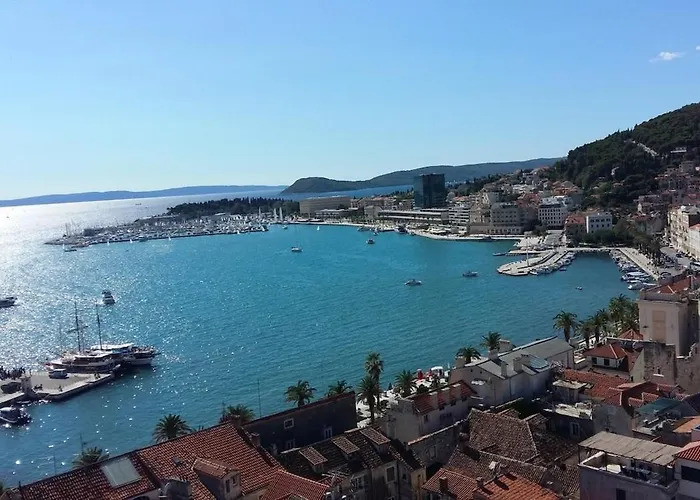 In Split-place To 스플리트